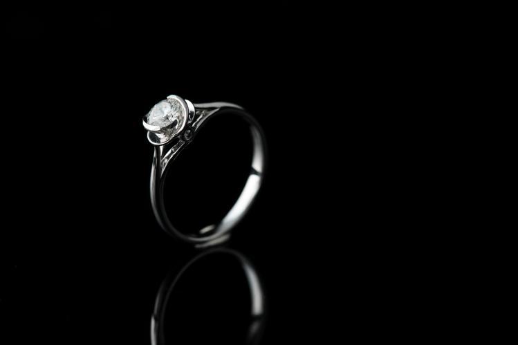 GIA 30分鑽石女戒