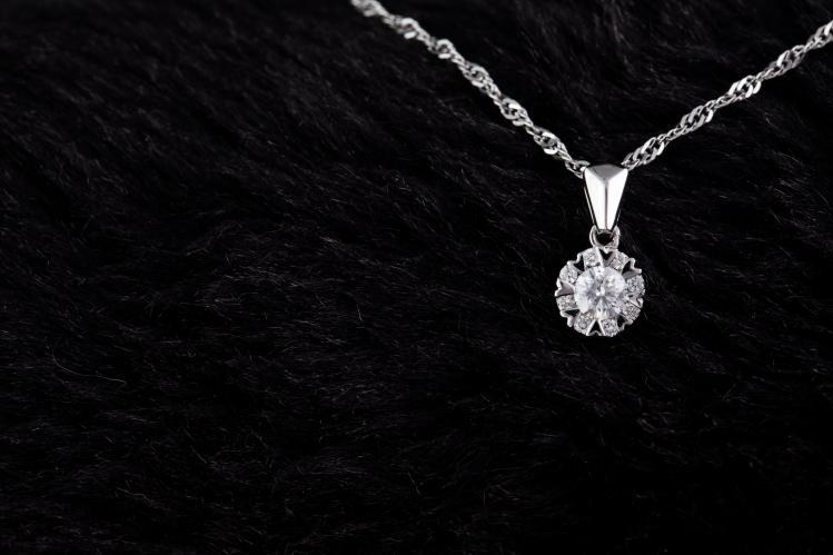 GIA 30分鑽石墜鍊